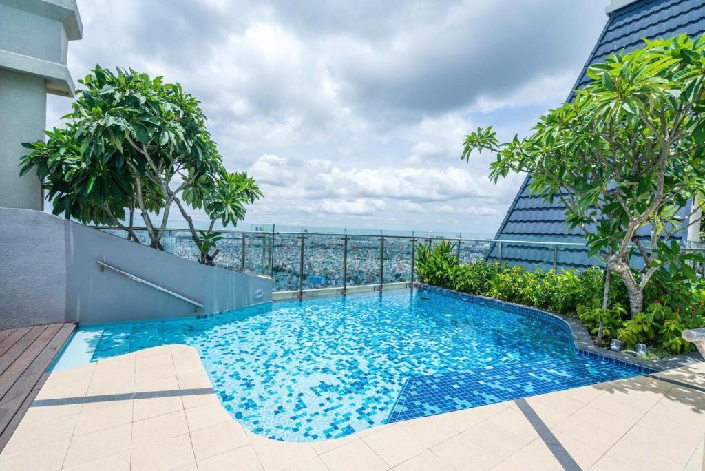 Linda Apartment-Icon56-District4-3Mins To Center Dtrc1- Infinity Pool- Awesome Rooftop مدينة هوشي منه المظهر الخارجي الصورة
